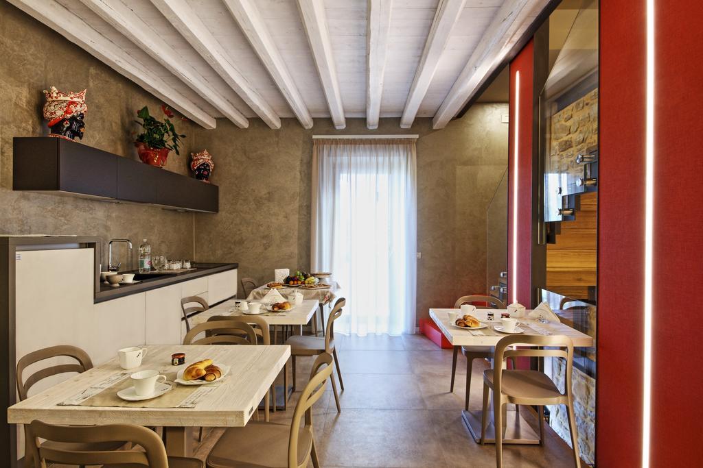Notti O' Tunn Luxury Rooms In Centro Geraci Siculo Экстерьер фото