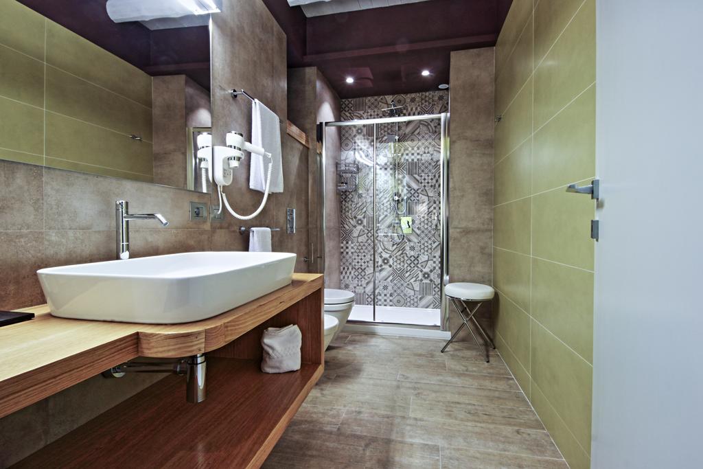 Notti O' Tunn Luxury Rooms In Centro Geraci Siculo Экстерьер фото